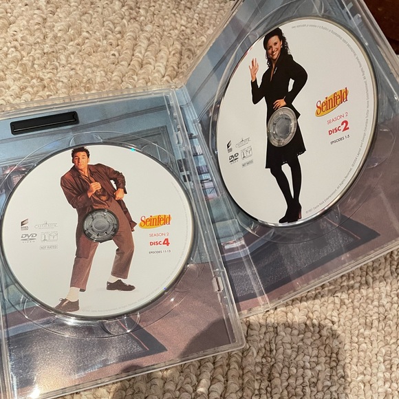 Seinfeld DVD boxset for Seasons 1 and 2 - Picture 5 of 6